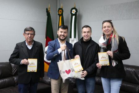 Prefeito Diego recebe convite do prefeito de Ivoti para participar da Feira do Mel, Rosca e Nata 