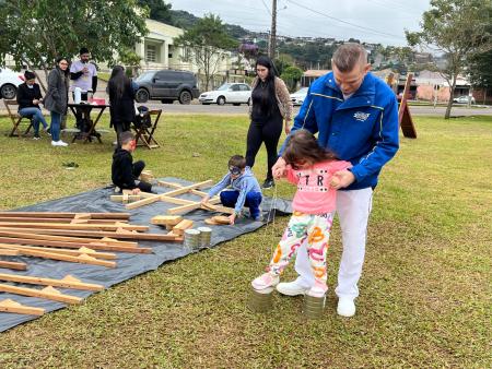 Município realiza mais uma edição do “Vem Brincar na Praça”