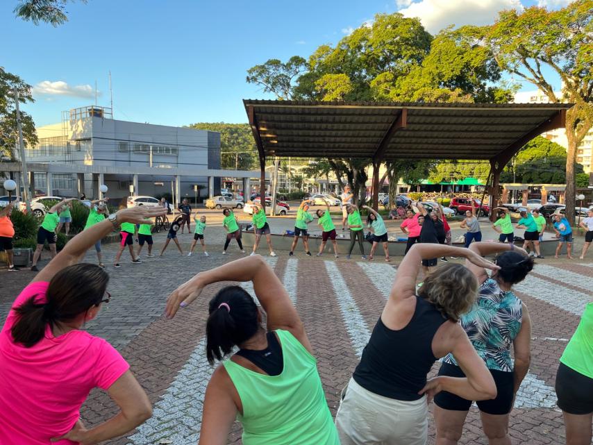 Projeto Vida Saudável realiza Aulão na Praça 1º de Maio