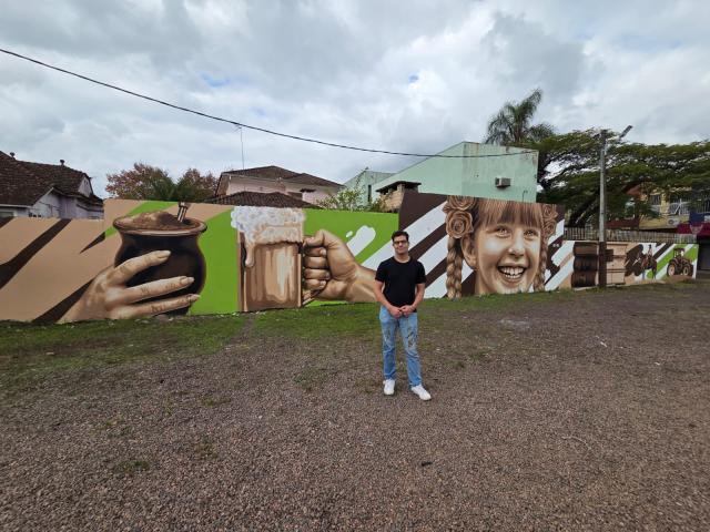Primeiro mural cultural de Estância Velha é entregue à comunidade no PAC