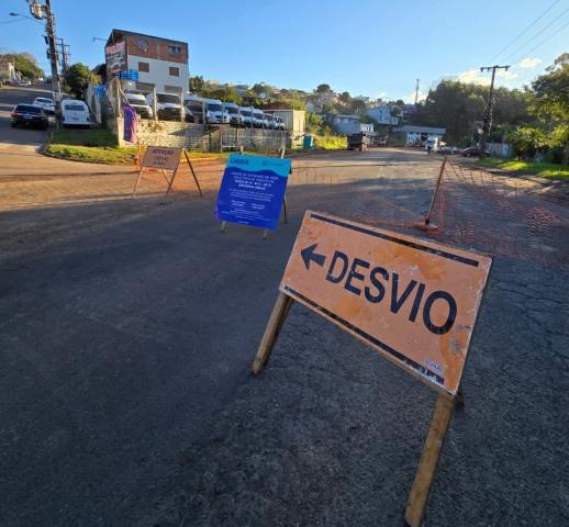 Alteração no Trânsito para implantação da rede de esgoto
