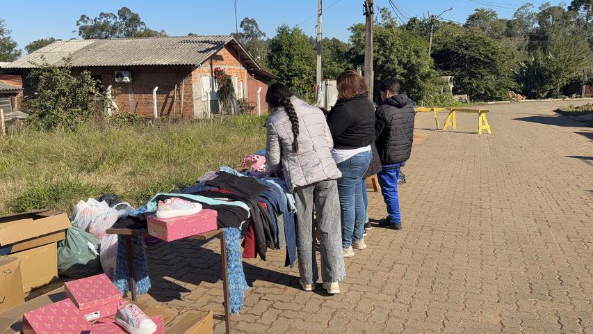 Prefeitura leva serviços sociais e acolhimento aos bairros com o SEDEST na Rua